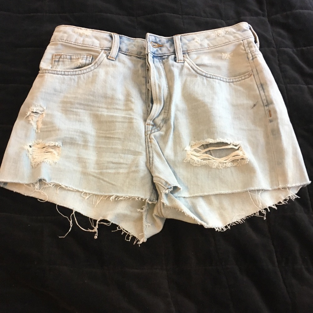 H&M High-waist denim shorts, button up